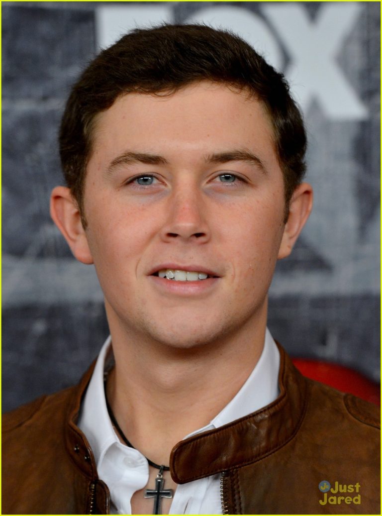 FamousPeopleFacts - Scotty McCreery