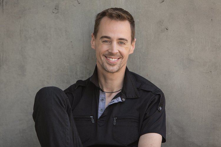 FamousPeopleFacts - Sean Murray