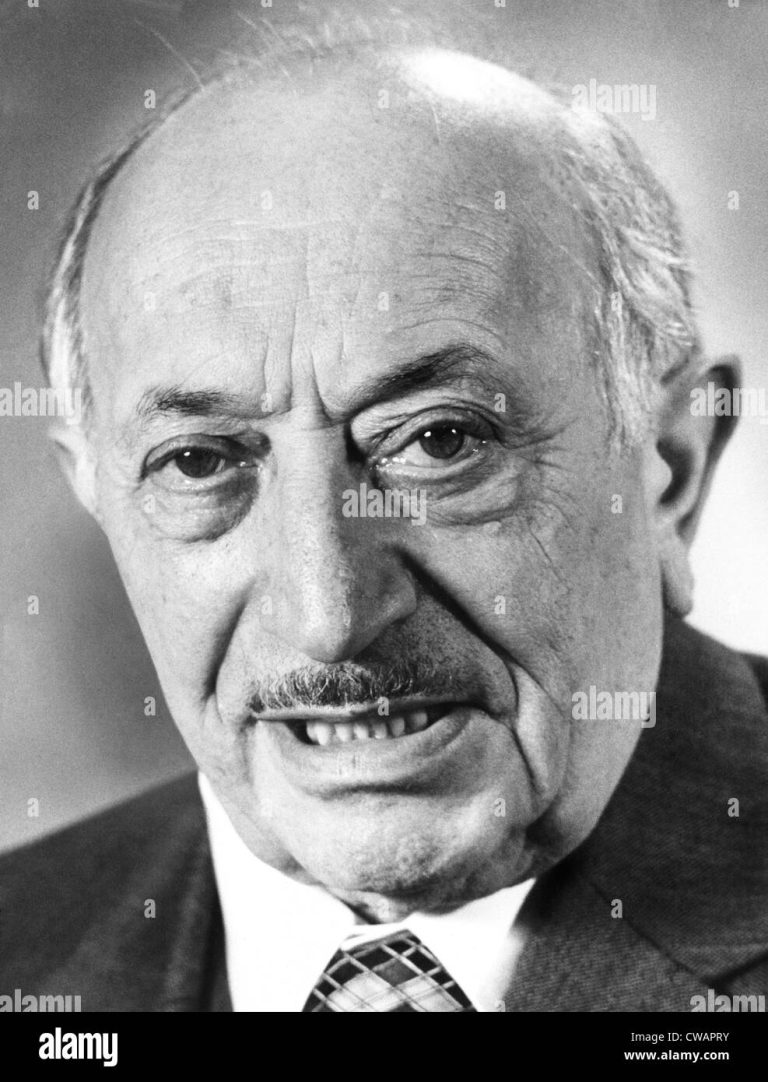 FamousPeopleFacts - Simon Wiesenthal