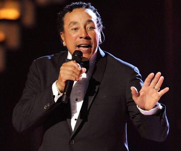 FamousPeopleFacts - Smokey Robinson