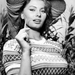 FamousPeopleFacts - Sophia Loren