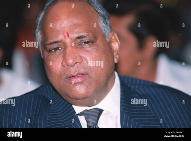 FamousPeopleFacts - Sharad Pawar