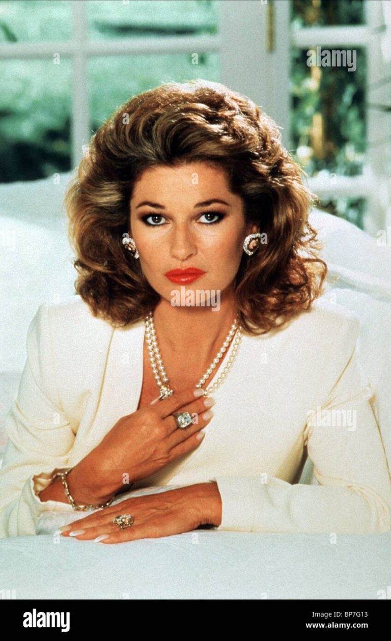 FamousPeopleFacts - Stephanie Beacham