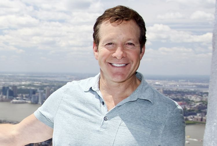 FamousPeopleFacts - Steve Guttenberg