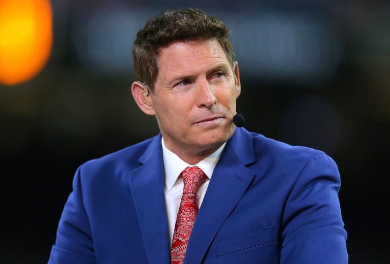 FamousPeopleFacts - Steve Young