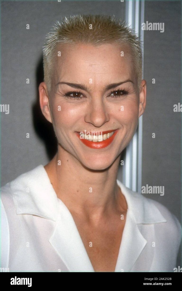 FamousPeopleFacts - Susan Powter