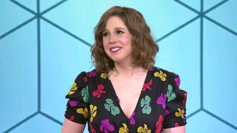 FamousPeopleFacts - Vanessa Bayer