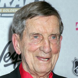 FamousPeopleFacts - Ted Lindsay