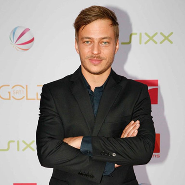 FamousPeopleFacts - Tom Wlaschiha