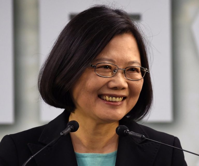 FamousPeopleFacts - Tsai Ing-wen