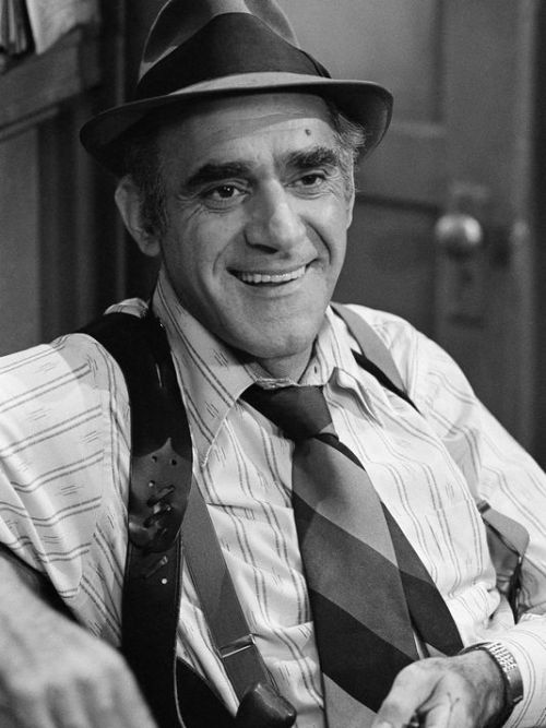 FamousPeopleFacts - Abe Vigoda