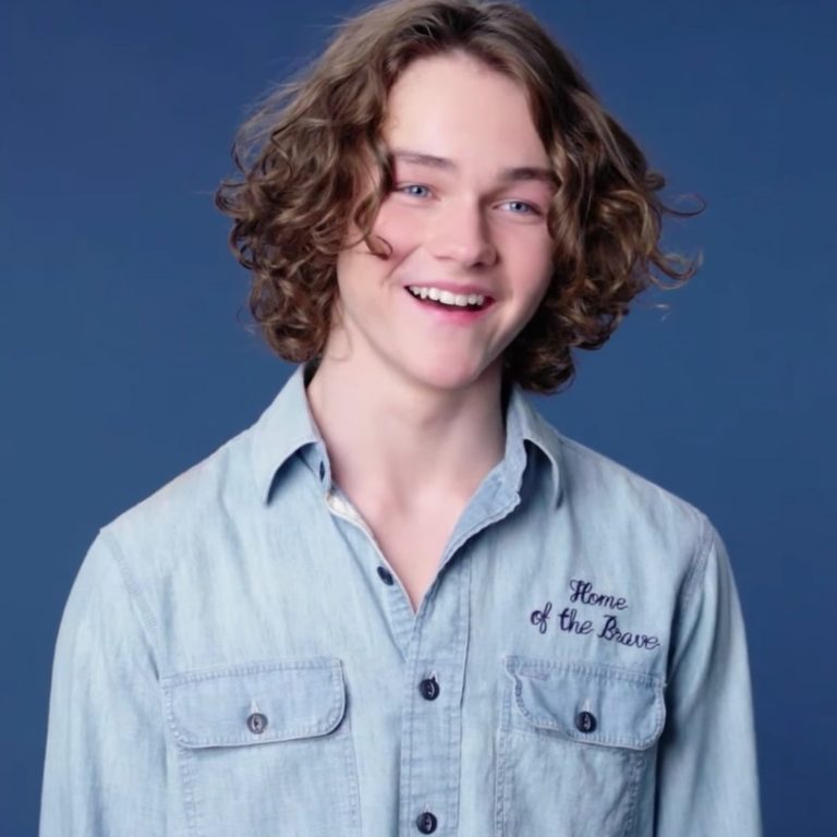 FamousPeopleFacts - Levi Miller