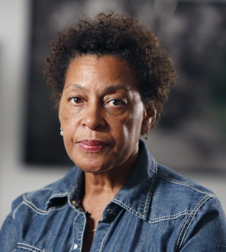 FamousPeopleFacts - Carrie Mae Weems