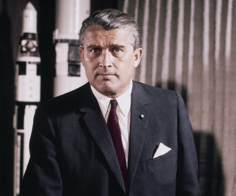 FamousPeopleFacts - Wernher von Braun