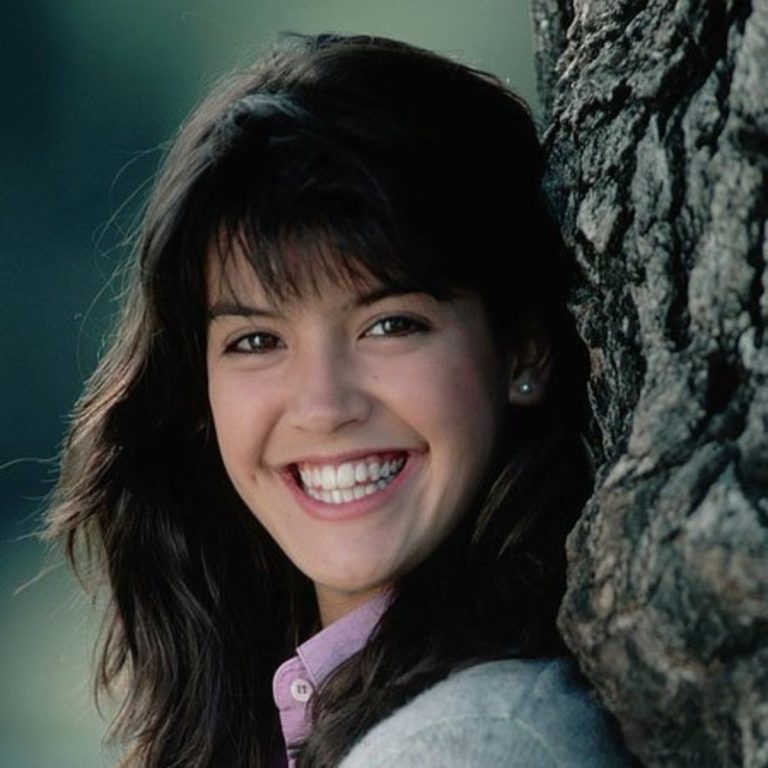 FamousPeopleFacts - Phoebe Cates